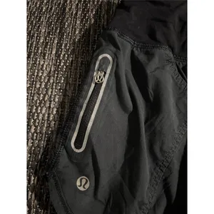Lululemon Track That Short Ruched Ruffle Side Zip Pocket Runner Athletic thumbnail 3