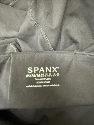 SPANXshape® Booty Boost®
Flare Pant size medium tall thumbnail 5