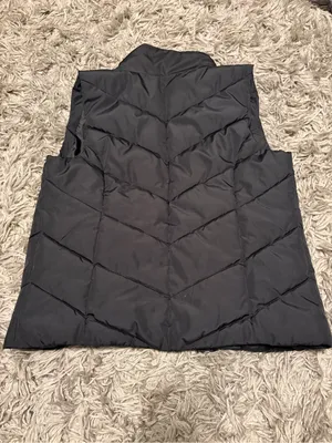 Aeropostale Black Quilted Sleeveless Puffer Vest thumbnail 4