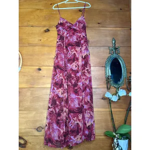 NWT Lulus Beautiful Soul Burgundy Floral Print Twist-Front Maxi Dress Cruise M thumbnail 2