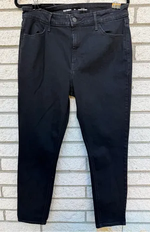 Old Navy Black Women's Slim Jeans - Classic Slim Fit thumbnail 1