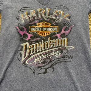 Harley-Davidson Rhinestone Flame Graphic V-Neck Tee Size Medium thumbnail 5