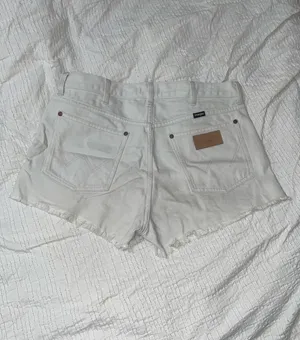 Wrangler shorts size 28 thumbnail 2