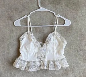isabelle’s cabinet white top thumbnail 4