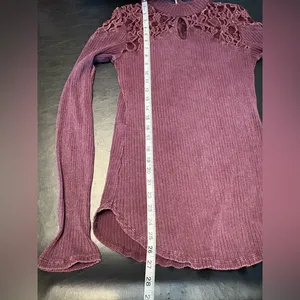 Free People Lace Keyhole Burgundy Acid Wash Ribbed Long Sleeve Top Size Large thumbnail 10
