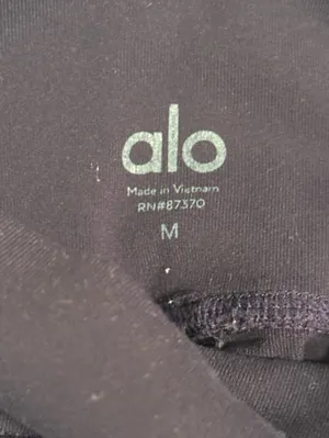 Alo Goddess Leggings in Navy and Black thumbnail 5