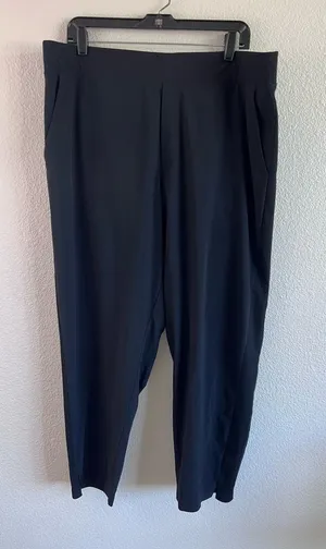 Athleta Women's Brooklyn Mid-Rise Ankle Tapered Leg Pant Athleisure Pull-On‎ thumbnail 1