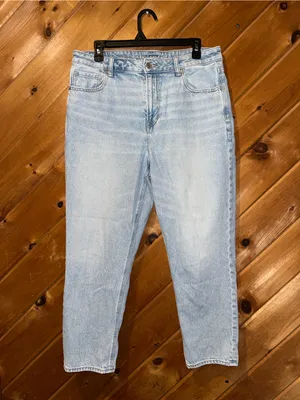 American Eagle Strigid Mom Jean in Blue Breeze thumbnail 5
