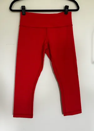Lululemon Striped‎ Cropped Leggings Size 6 thumbnail 1