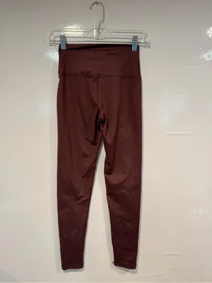 Aerie chill play move High-Waisted Leggings in Deep Burgundy‎ thumbnail 3