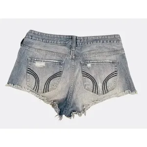 Hollister Mid-Rise Jeans Shorts SZ 27 thumbnail 2