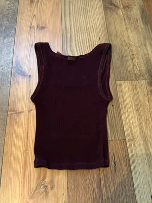SKIMS Cotton Rib Tank Currant thumbnail 2