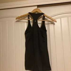 Lululemon Racerback Tank Top Dark Gray Solid Pullover Lightweight Size 4 Classic thumbnail 2