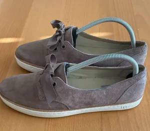 UGG Women's Taupe Flats size 11 thumbnail 1
