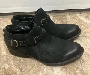 BORN Nolina Black Leather Buckle Booties 6M thumbnail 1