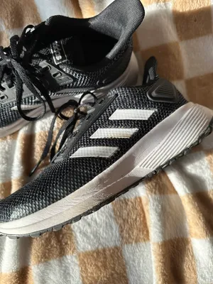 Adidas Sneakers thumbnail 4
