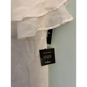 Lulus Halter White‎ purely simple ruffle mini Dress Size Small NWT thumbnail 6
