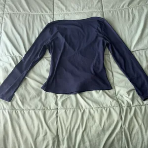 Blue long sleeve top Size M thumbnail 4