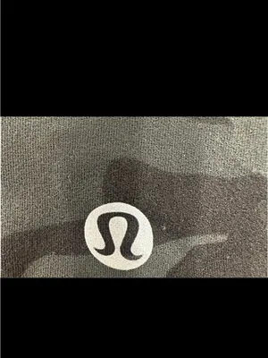 Lululemon High-Waist Camo Leggings - Dark Green/Black thumbnail 4