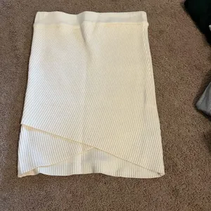 ‎Zara knit small skirt thumbnail 3