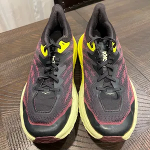 Hoka speedgoat 5 vibram burgundy running shoes women 9 B thumbnail 2
