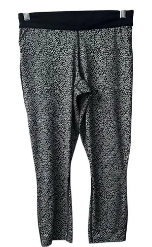 Nike Cropped Dri-Fit Leggings thumbnail 1