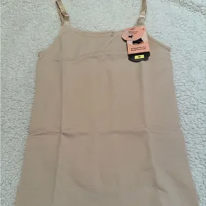 14SE. Shapermint Essentials All Day Every Day Scoop Neck Cami. thumbnail 2