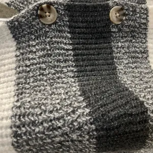 Vince Camuto Puff Sleeve Button Front Gray & Cream Striped Cardigan size small thumbnail 3