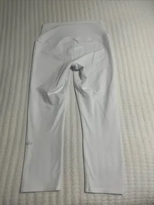 ALO Yoga White High-Rise Leggings thumbnail 4