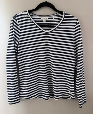 Toad&Co Striped Long Sleeve V-Neck Top Medium Navy Blue White Organic Cotton thumbnail 1