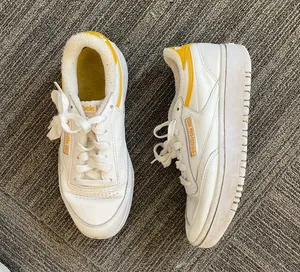 Reebok Sneakers thumbnail 1