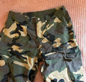 Windsor Camo Cargo Pants thumbnail 2