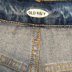 Cotton Old Navy Size 6 Distressed Denim Shorts Frayed Hem High Rise Like New thumbnail 3