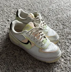 Nike Air Force 1 Tennis Shoes thumbnail 1