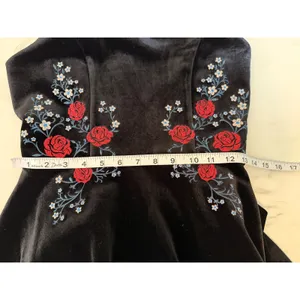 Francesca's Black Velvet Floral Embroidered‎ Cold Shoulder Mini Dress Small thumbnail 8