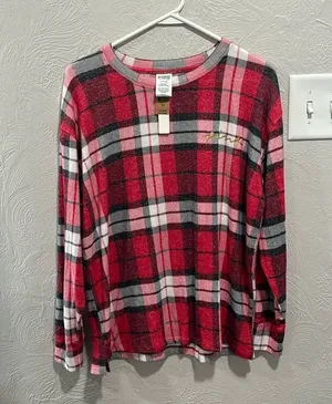 Victorias Secret Pink Cozy Jersey Sleep Shirt Top Red Plaid Size Medium NWT thumbnail 1