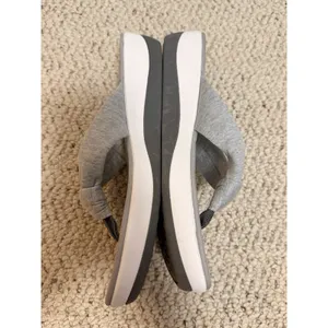 Clarks Cloudsteppers Cushion Soft Flip Flops Gray Size 11‎ thumbnail 9