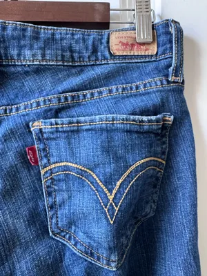 Levi’s 524 Too Superlow Y2K Low Rise Bootcut Jeans Size 9 thumbnail 3