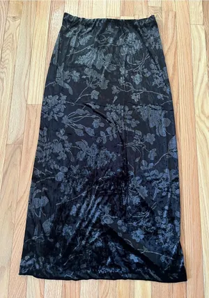 DKNY Black Floral Velvet Burnout Maxi Skirt Large Romantic 90s Holiday Feminine thumbnail 1
