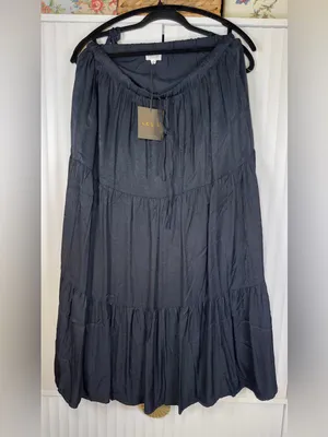 NWT LE LIS 2 Piece Ruffle Top and Maxi Skirt Matching Set in Navy Blue SMALL thumbnail 3