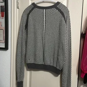 Lululemon Devi Crew Knit Sweater Heathered Gray Cozy Loungewear Winter Cabincore thumbnail 4