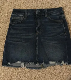 American eagle Jean skirt thumbnail 1