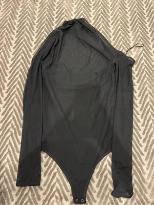 Abercrombie & Fitch Black One-Shoulder Sheer Sleeve Bodysuit thumbnail 6
