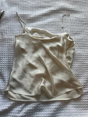 Aritzia Wilfred Allusion Camisole Satin medium thumbnail 2