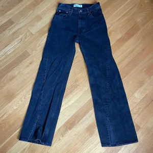 Abercrombie & Fitch The ’90s Relaxed High Rise Jeans Women’s Size 25 Black Straight Leg thumbnail 1