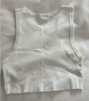 Aritzia TNA Cropped Tank Ribbed thumbnail 2
