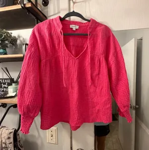 Evereve Cozy V-Neck Gauze Top in Bright Pink thumbnail 1