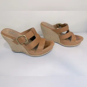 UGG Hedy Embossed Leather Espadrille Wedge Sandals 7.5 VGUC thumbnail 5
