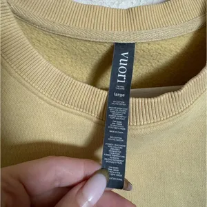Vuori Restore Crewneck Sweatshirt Sz Large‎ in Yellow Golden thumbnail 3