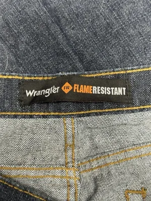 NEW Wrangler FR FireResistant Womens Jeans CAT2 13x32 Work Embroidered 10FRW10CH thumbnail 4